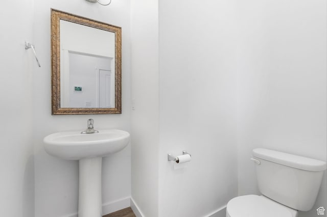 866 S Brubaker Way, Santaquin, UT 84655 - bathroom featuring toilet and baseboards