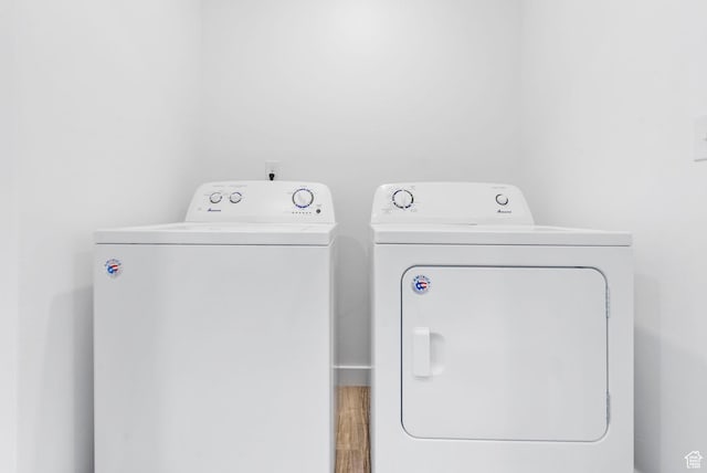 866 S Brubaker Way, Santaquin, UT 84655 - laundry room with washing machine and dryer