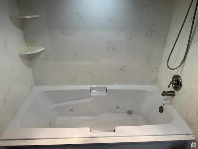 245 E 660 S, Willard, UT 84340 - full bath featuring a jetted tub