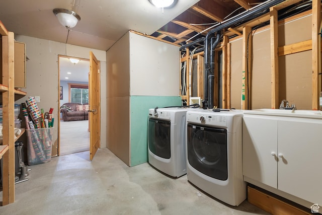 376 W Golden Harvest Rd, Draper, UT 84020 - clothes washing area featuring a sink, washer and dryer, and laundry area