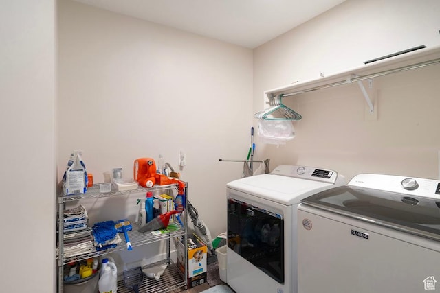 4143 W Gate Keeper Dr, Herriman, UT 84096 - laundry area featuring washer and clothes dryer