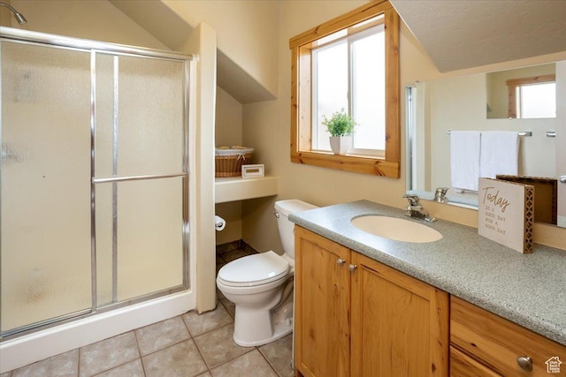 792 S Spruce Dr S, Garden City, UT 84028 - full bath with vaulted ceiling, toilet, a stall shower, and vanity