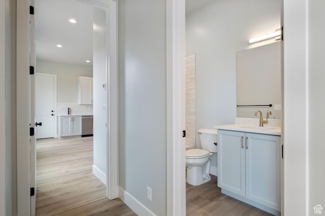 1516 W 800th Cir S, Hurricane, UT 84737 - full bath with wood finished floors, toilet, recessed lighting, and vanity