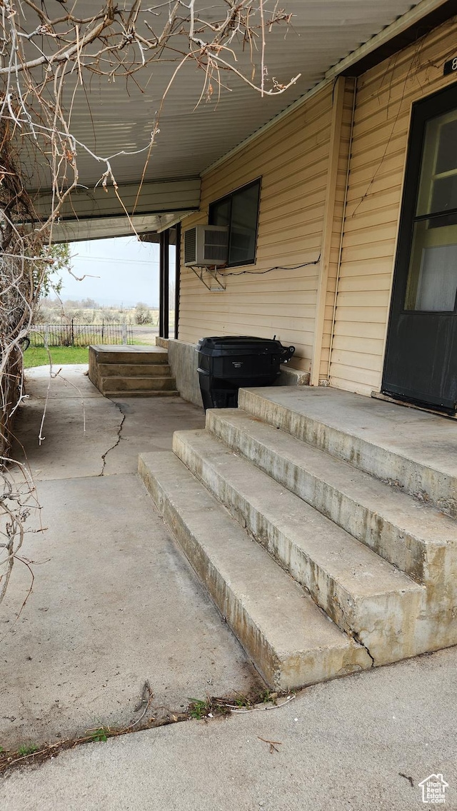 84 N 550 E, Spring City, UT 84662 - view of patio featuring fence