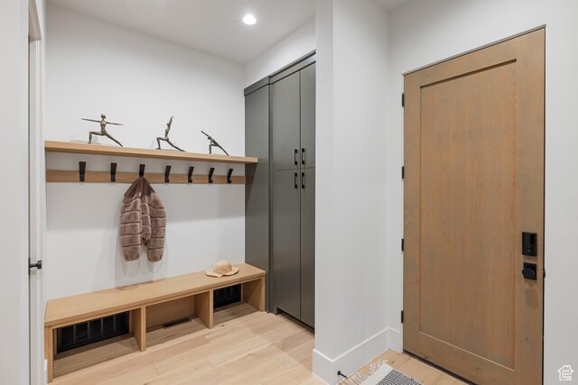 7045 E Moon Light Dr, Heber City, UT 84032 - mudroom featuring light wood-style flooring, baseboards, and recessed lighting