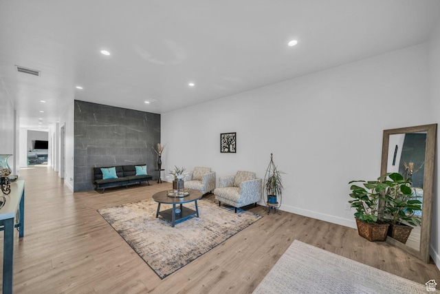 599 W 170 S, La Verkin, UT 84745 - living room with visible vents, wood finished floors, and recessed lighting