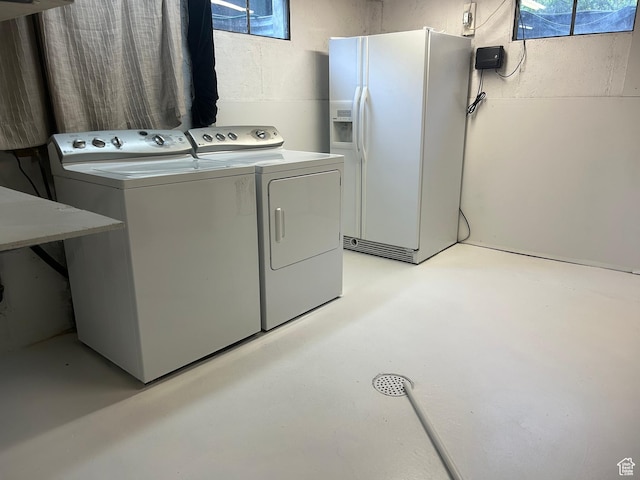 2084 Robins Ave, Ogden, UT 84401 - laundry room featuring washing machine and clothes dryer
