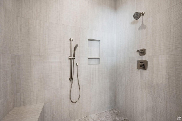 3087 E 2220 S, St George, UT 84790 - bathroom with a tile shower