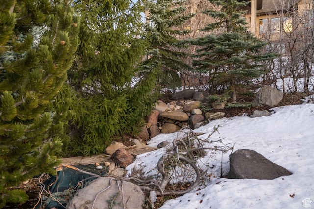 1562 E Granite Brook Ct S, Draper, UT 84020 - view of yard layered in snow