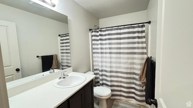 1794 N 1260 E, Payson, UT 84651 - bathroom featuring toilet, curtained shower, vanity, a textured ceiling, and visible vents