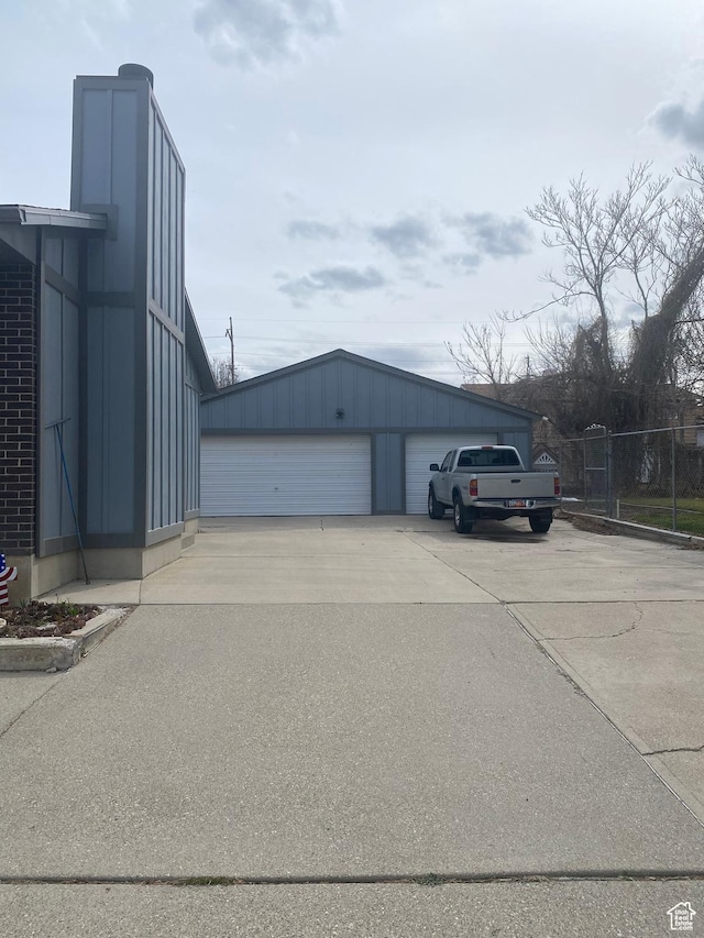 6489 W Castle View Dr S, West Valley City, UT 84128 - detached garage featuring fence