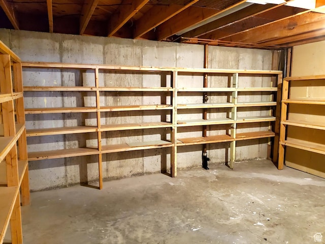 view of unfinished basement