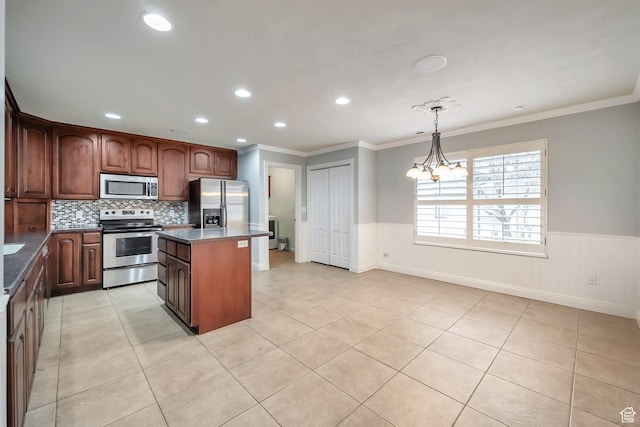 1004 W Fox Hollow Dr, North Salt Lake, UT 84054
