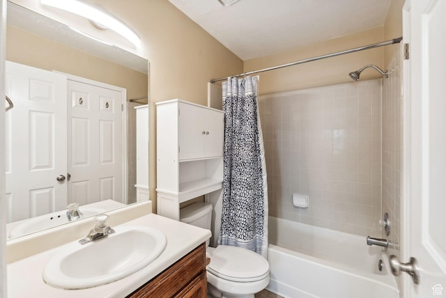 499 N 200 W Unit 8, Bountiful, UT 84010 - full bath with shower / tub combo with curtain, toilet, and vanity