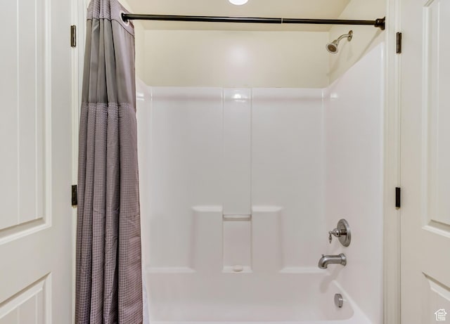546 S Quirk St, Grantsville, UT 84029 - bathroom with shower / bath combo with shower curtain