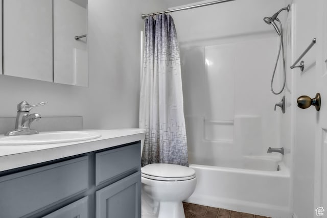 565 N Lynnbrook Dr, Spanish Fork, UT 84660 - bathroom featuring toilet, tile patterned floors, shower / tub combo, and vanity
