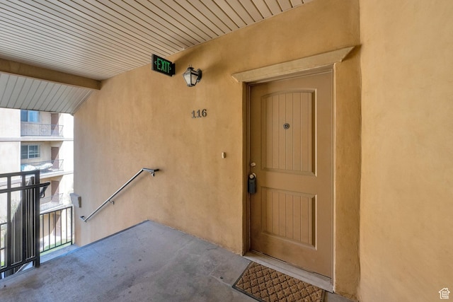 982 W 960 N Unit 116, Orem, UT 84057 - entrance to property featuring a balcony and stucco siding