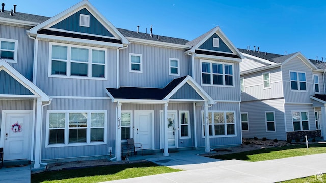 917 W 1000 N Unit 6, Tremonton, UT 84337 - townhome / multi-family property with a front lawn