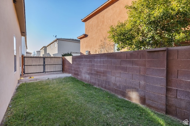 6212 W 100 S, Hurricane, UT 84737 - view of yard featuring a fenced backyard