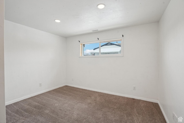 148 N Center St, Midway, UT 84049 - empty room with carpet flooring, visible vents, baseboards, and recessed lighting