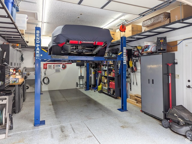 2524 E 700 S, Springville, UT 84663 - view of garage
