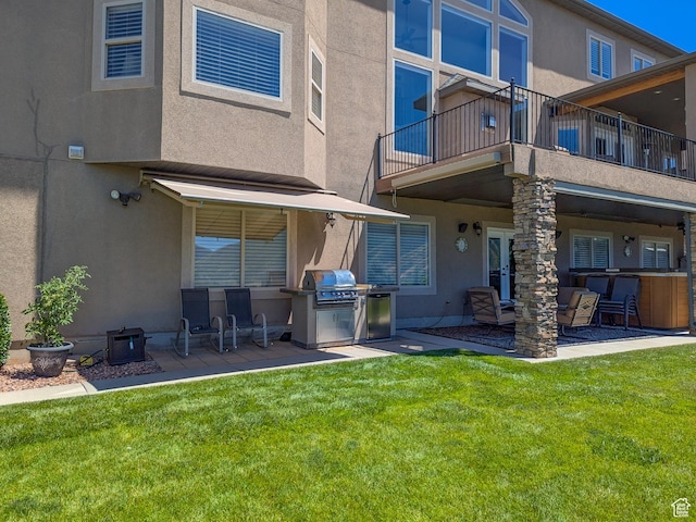 2524 E 700 S, Springville, UT 84663 - back of property with stucco siding, a yard, and a patio