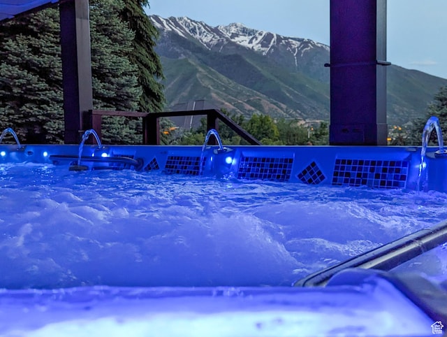 2524 E 700 S, Springville, UT 84663 - view of pool with a mountain view