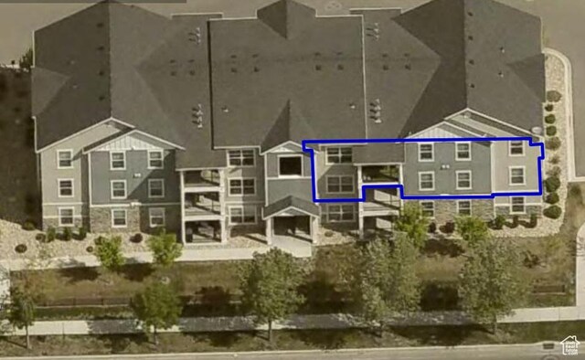 15 W Seasons Dr, Vineyard, UT 84059 - aerial view of property's location with property parcel outlined