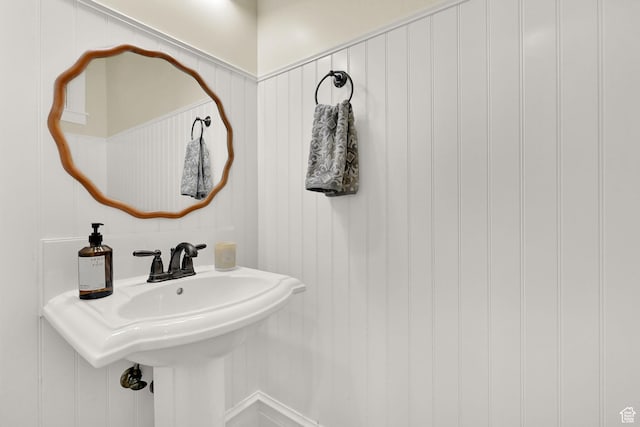 3059 S Lola Cir, Millcreek, UT 84109 - bathroom featuring a sink