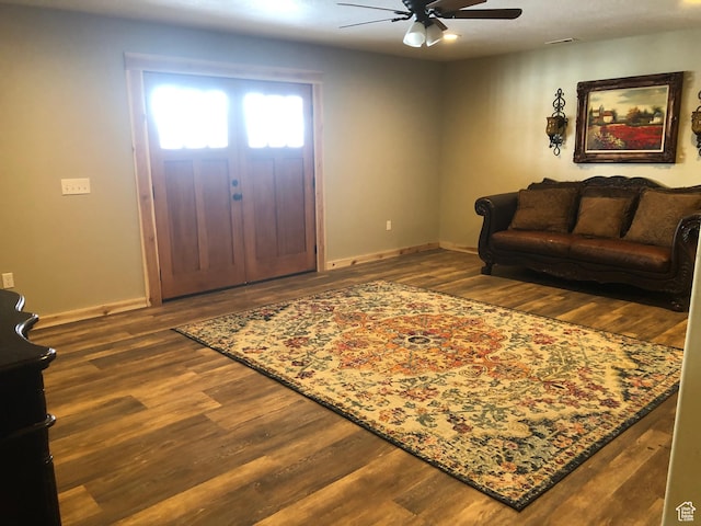 11741 E 14330 N Unit 232, Mount Pleasant, UT 84647 - foyer featuring dark wood-style floors, baseboards, and a ceiling fan