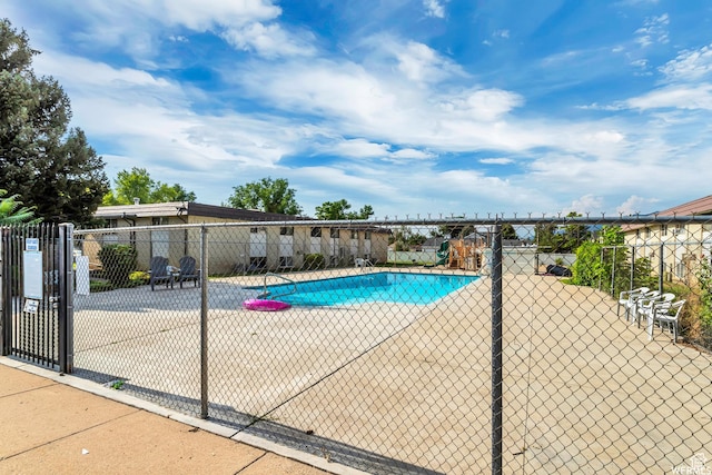314 W Center St Unit F118, Bountiful, UT 84010 - pool featuring fence