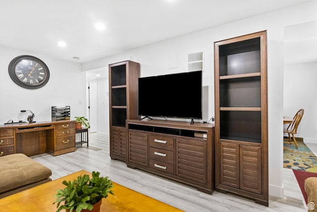 314 W Center St Unit F118, Bountiful, UT 84010 - living area with baseboards, light wood finished floors, and recessed lighting