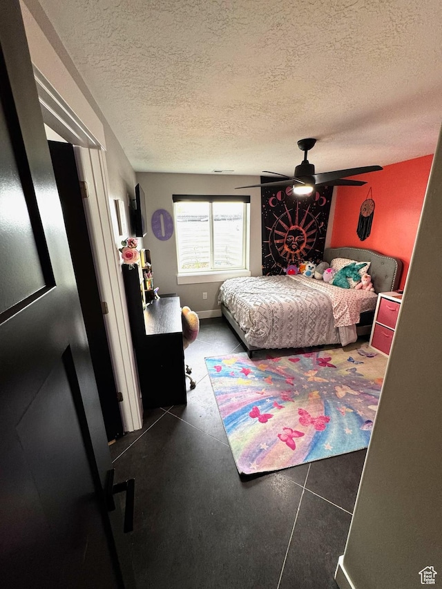 340 E 300 N, Moroni, UT 84646 - bedroom featuring a textured ceiling and ceiling fan