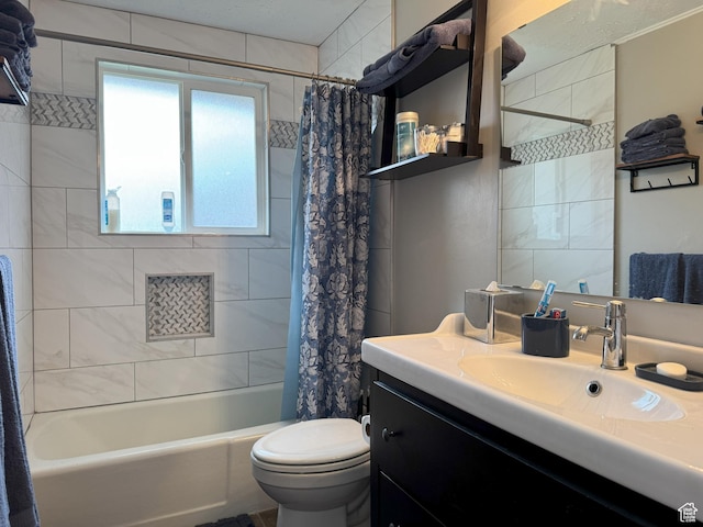 95 E Continental Dr S Unit 61-G, Farmington, UT 84025 - bathroom with shower / bathtub combination with curtain, toilet, and vanity