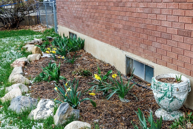 30 N 1300 E, Springville, UT 84663 - details featuring fence