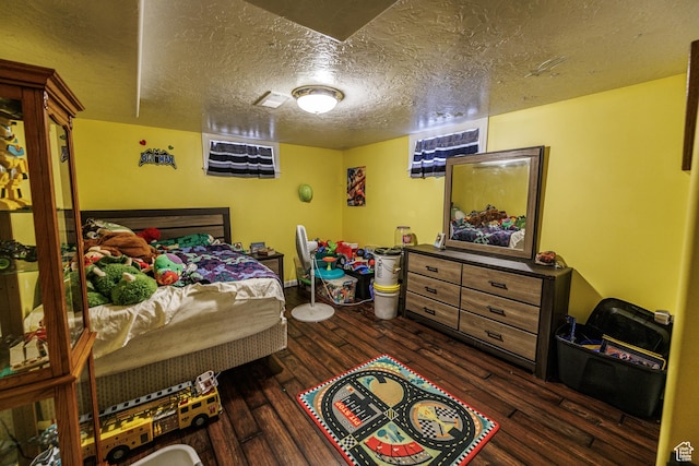30 N 1300 E, Springville, UT 84663 - bedroom with dark wood-type flooring and a textured ceiling