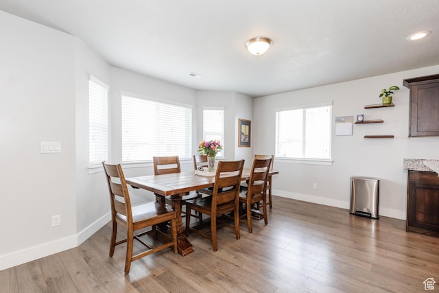 51 N 270 W, Hyrum, UT 84319 - dining area with baseboards, visible vents, light wood-style flooring, and recessed lighting