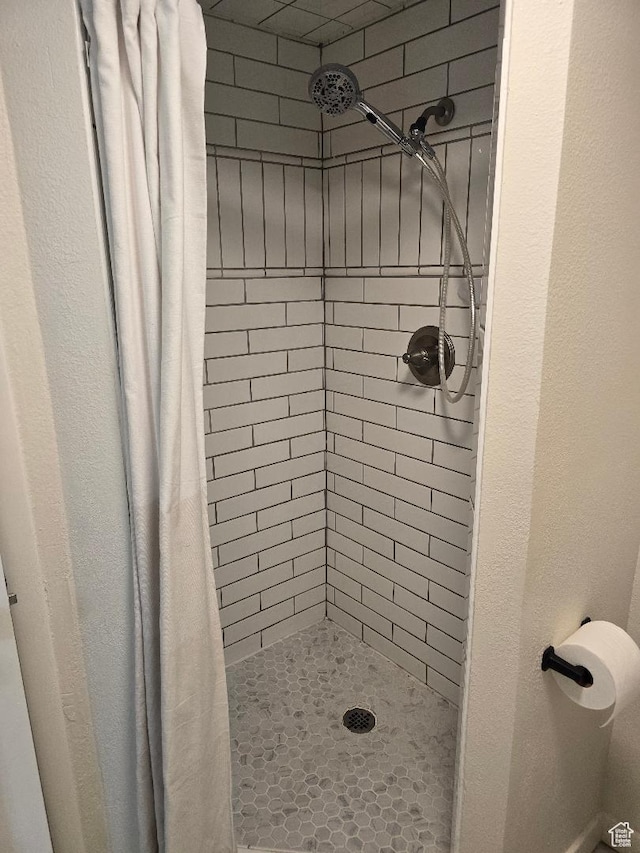 1039 E Quail Vista Ln Unit A, Millcreek, UT 84117 - full bathroom with a stall shower
