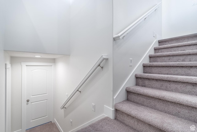 437 N 800 E, Hyde Park, UT 84318 - stairs with carpet floors