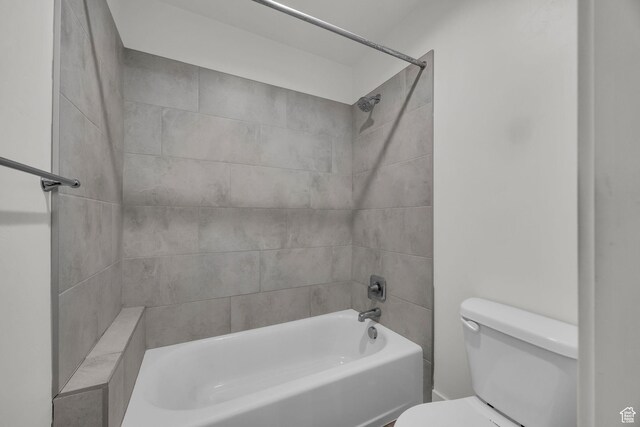 864 N Gleneagles Ct W, Tooele, UT 84074 - full bath featuring toilet and shower / bath combination