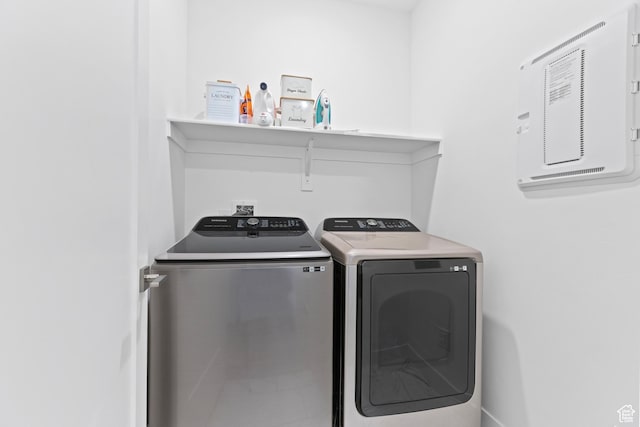 698 W Cypress Umber Dr, St George, UT 84790 - laundry area with independent washer and dryer and laundry area