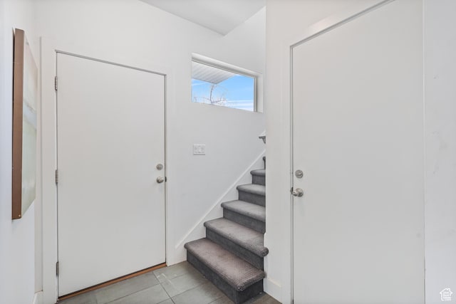 1051 W Rooftop Dr S Unit 401, Midvale, UT 84047 - foyer with stairs