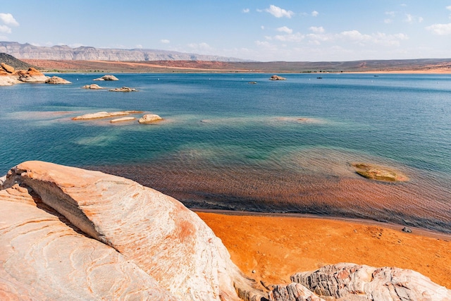1867 W Grapevine, Hurricane, UT 84737 - water view featuring a mountainous background