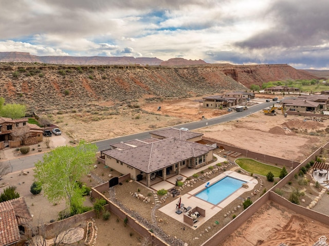 bird's eye view featuring a mountain view