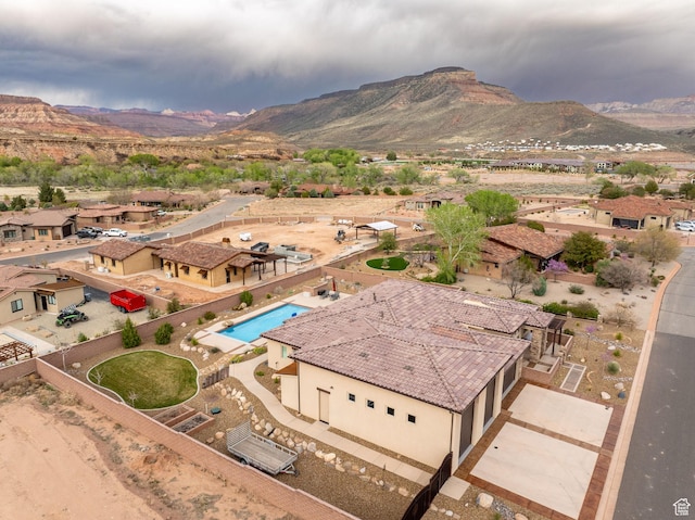 bird's eye view with a mountain view