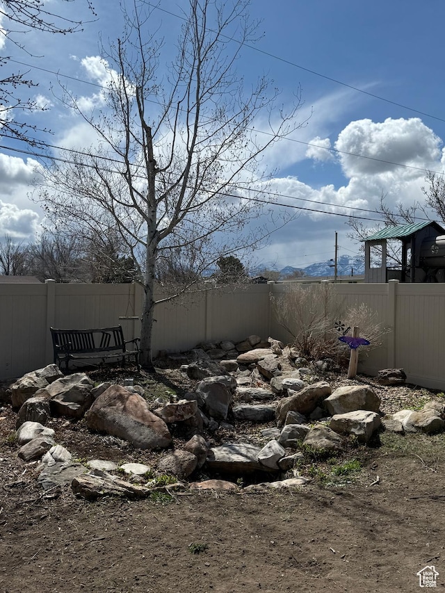120 E Deseret Cir, Grantsville, UT 84029 - view of yard