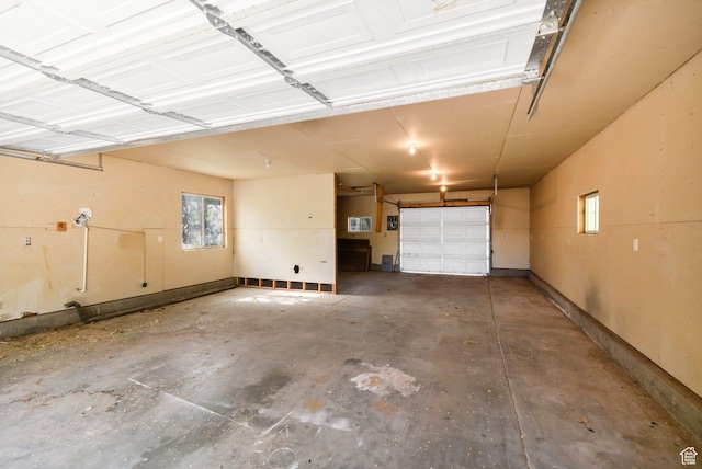 605 E 400 N, Richfield, UT 84701 - garage featuring baseboards