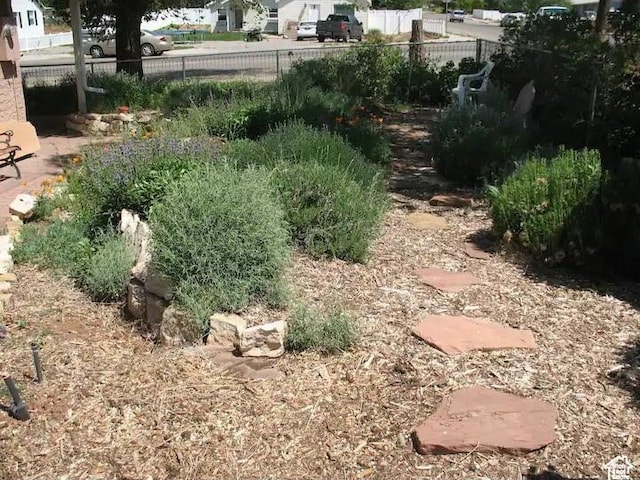8 S 400 W, Blanding, UT 84511 - view of yard with fence