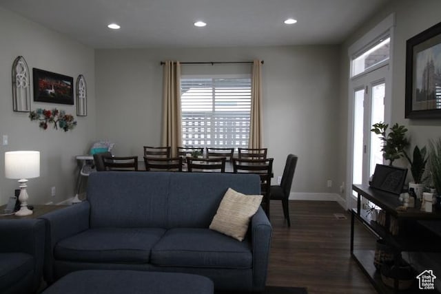 987 W 880 N, American Fork, UT 84003 - living area featuring plenty of natural light, dark wood-style floors, baseboards, and recessed lighting