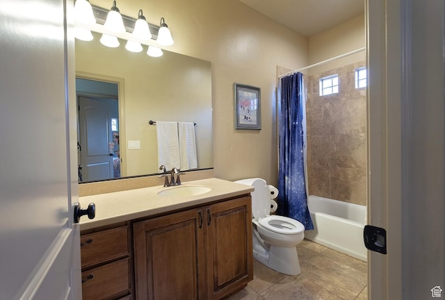 931 E Bramble Way, Washington, UT 84780 - full bathroom featuring toilet, vanity, and shower / tub combo with curtain